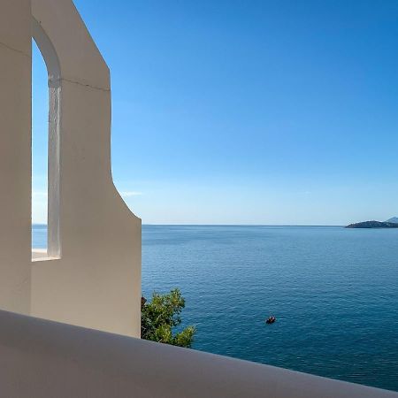 Muses Seaside Villas Parálion Ástros Exteriér fotografie